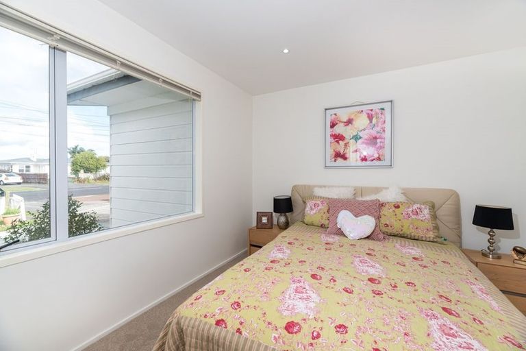 Photo of property in 68 Willis Road, Papakura, 2110