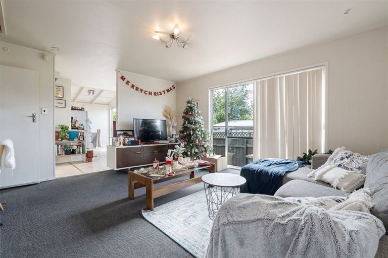 Photo of property in 5/69 Kenderdine Road, Papatoetoe, Auckland, 2025