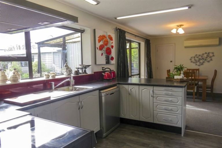 Photo of property in 9 Dumbarton Place, Strathern, Invercargill, 9812