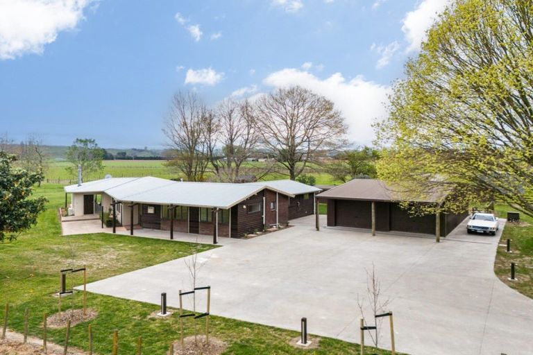 Photo of property in 361 Swamp Road, Fernhill, Napier, 4183