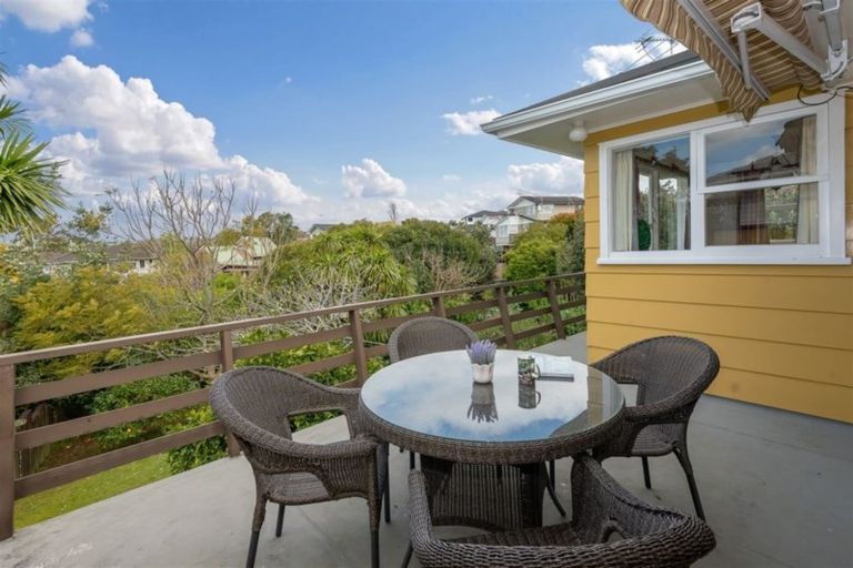 Photo of property in 15 Judkins Crescent, Cockle Bay, Auckland, 2014