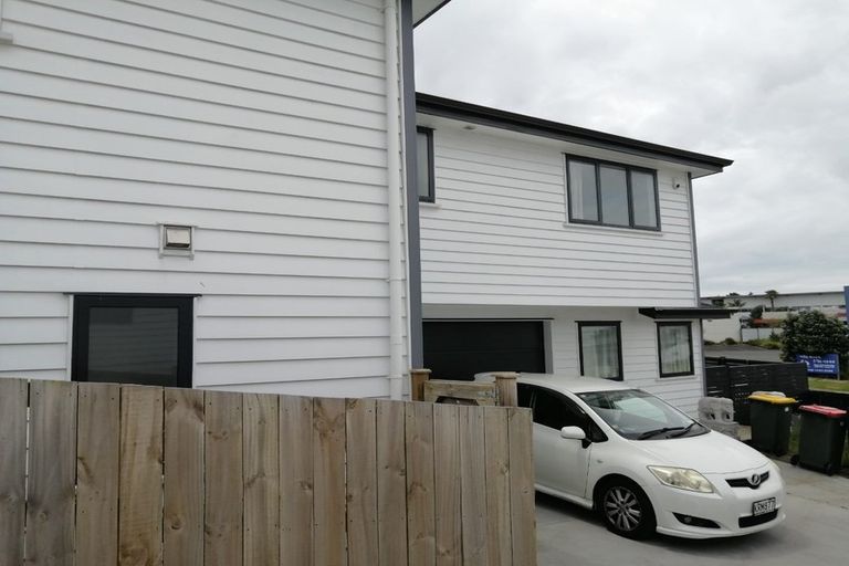 Photo of property in 89 Rosedale Road, Pinehill, Auckland, 0632