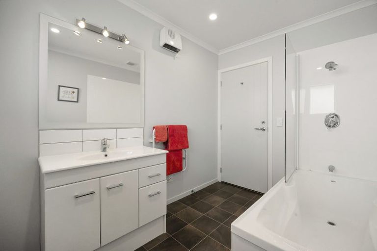 Photo of property in 64 Queens Drive, Saint Kilda, Dunedin, 9012