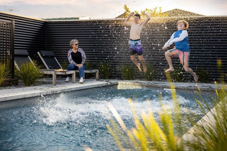 Photo of property in 28 Araroa Place, Papamoa Beach, Papamoa, 3118