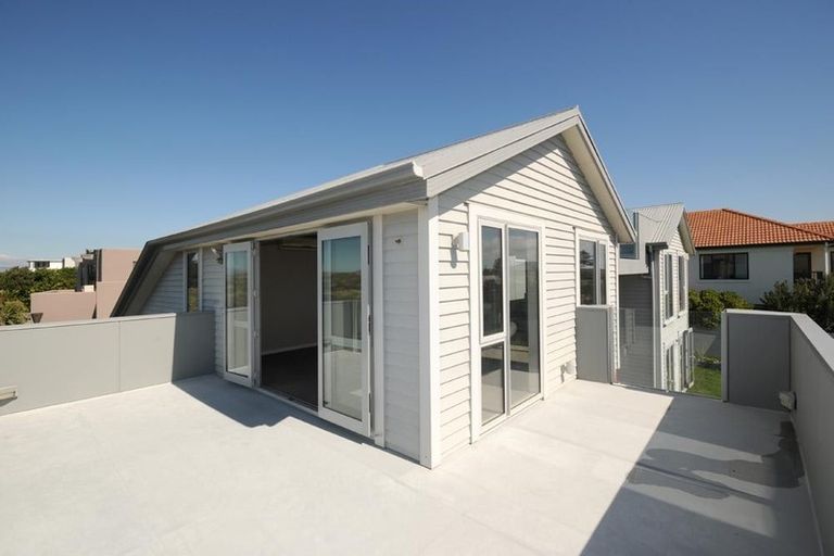 Photo of property in 14 Stout Street, Waimairi Beach, Christchurch, 8083