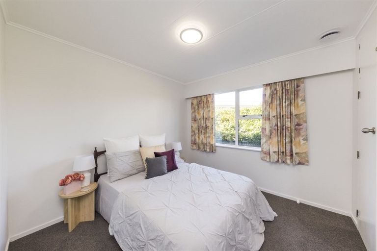 Photo of property in 35 Abraham Crescent, Milson, Palmerston North, 4414