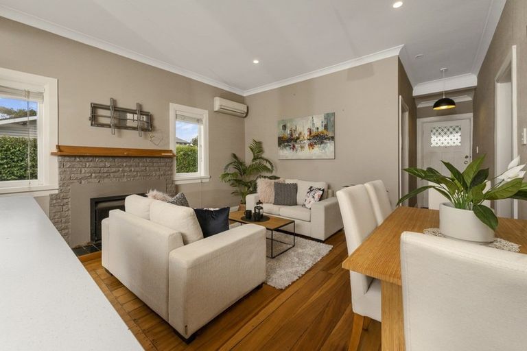 Photo of property in 25 Oxford Street, Fairfield, Hamilton, 3214