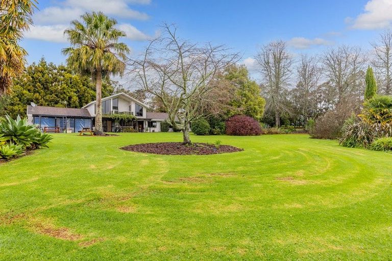 Photo of property in 1403 Coatesville-riverhead Highway, Kumeu, 0892
