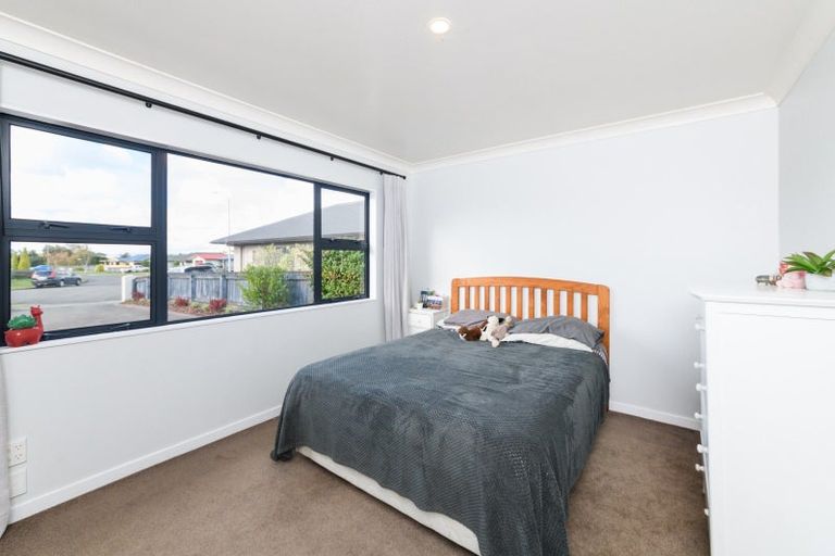 Photo of property in 8 Almond Grove, Feilding, 4702