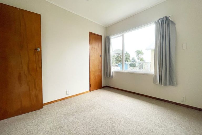 Photo of property in 13 Toenga Road, Pukerua Bay, 5026