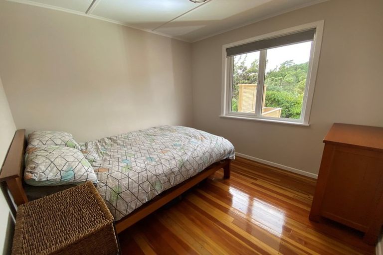 Photo of property in 99 Kenmore Street, Newlands, Wellington, 6037