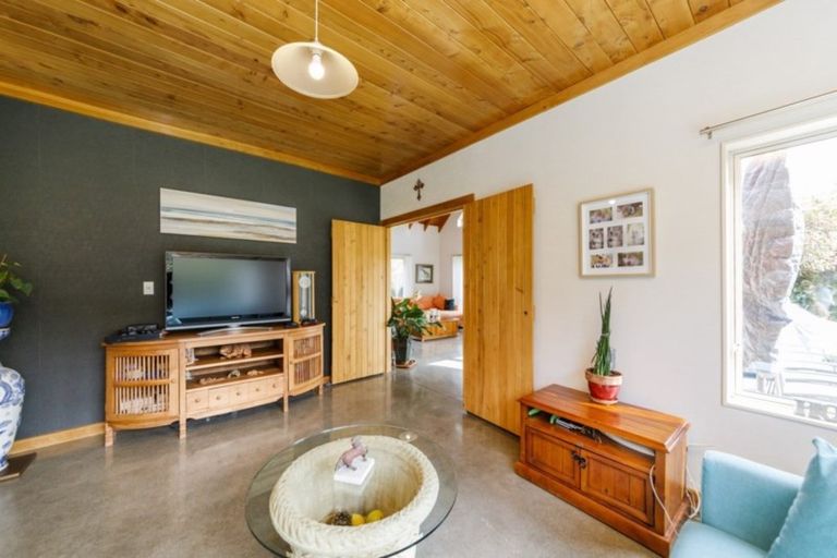 Photo of property in 85 Kahuterawa Road, Linton, Palmerston North, 4472