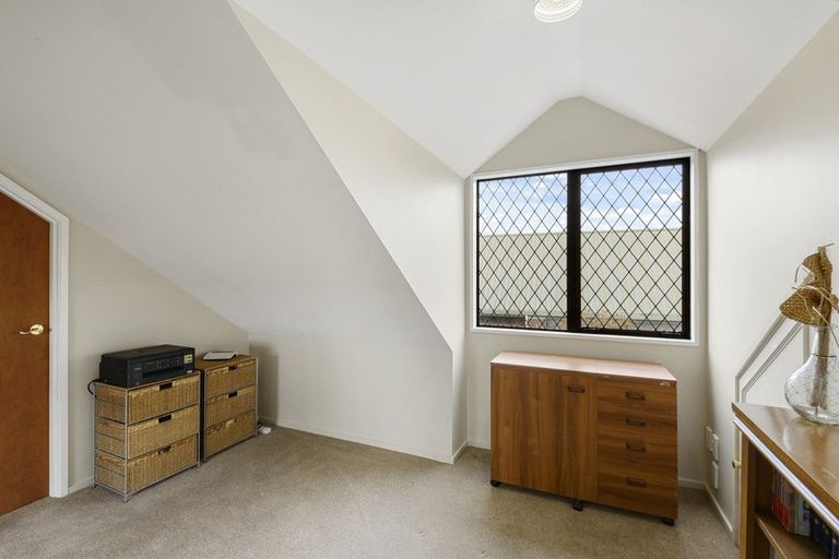 Photo of property in 18 Colchester Place, Templeton, Christchurch, 8042