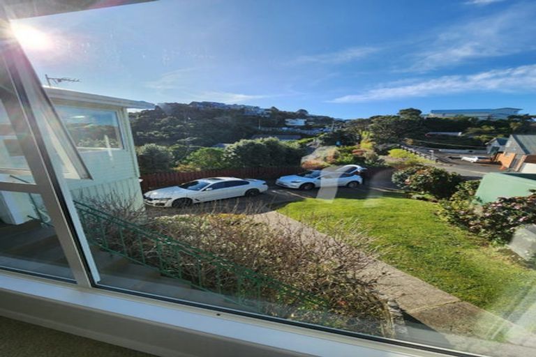 Photo of property in 2 View Road, Houghton Bay, Wellington, 6023