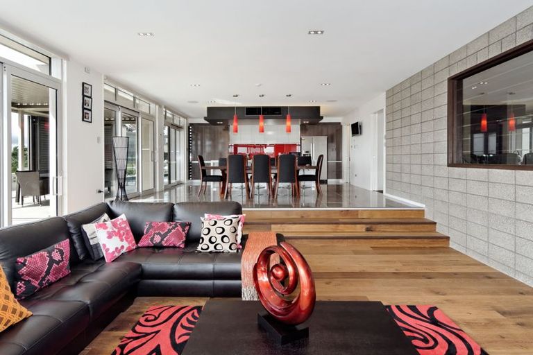 Photo of property in 27 Seacrest Drive, West Harbour, Auckland, 0618