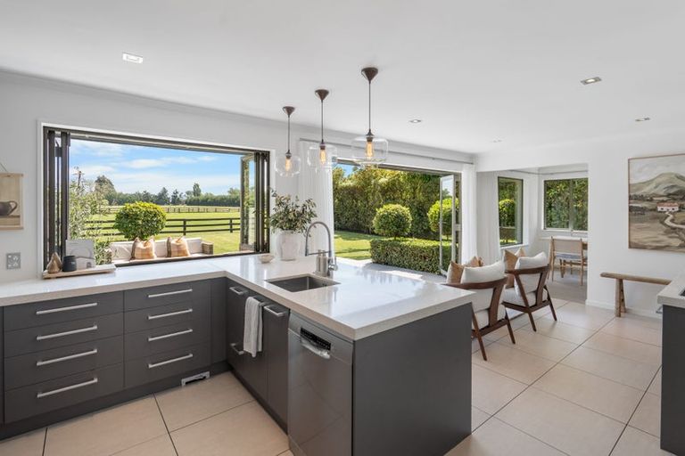 Photo of property in 44 Hawthornden Road, Avonhead, Christchurch, 8042