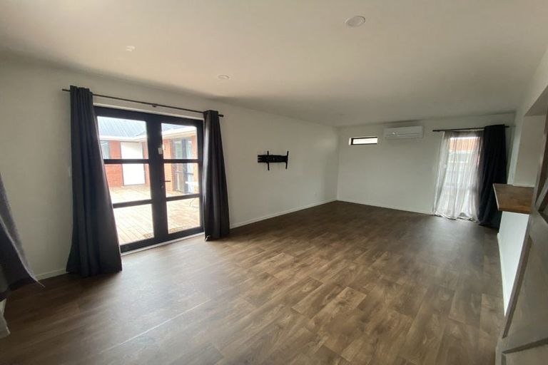 Photo of property in 114 Main North Road, Papanui, Christchurch, 8052