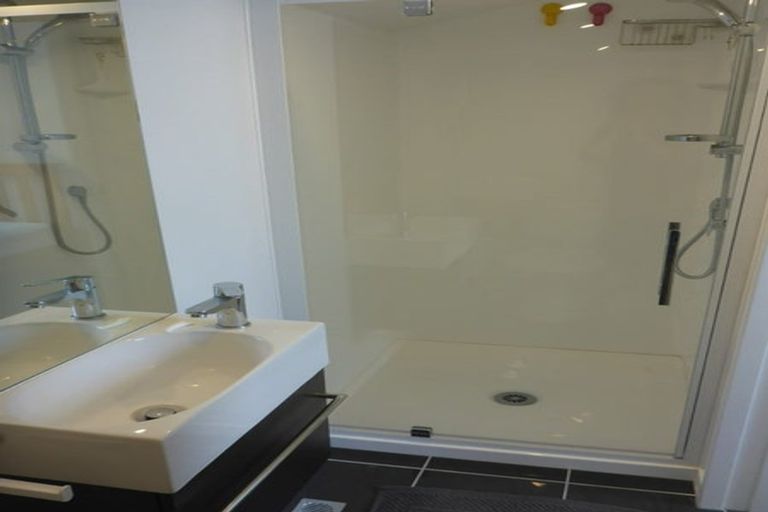 Photo of property in 25/31 Princess Terrace, Newtown, Wellington, 6021