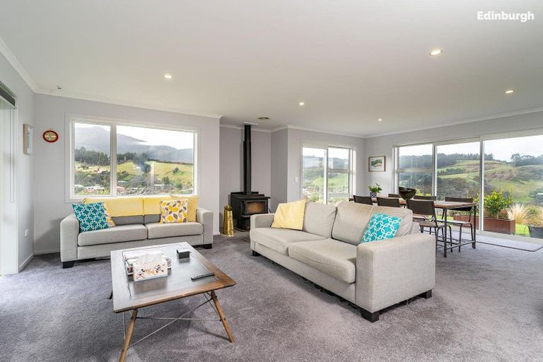 Photo of property in 11 Kens Lane, Sawyers Bay, Port Chalmers, 9023
