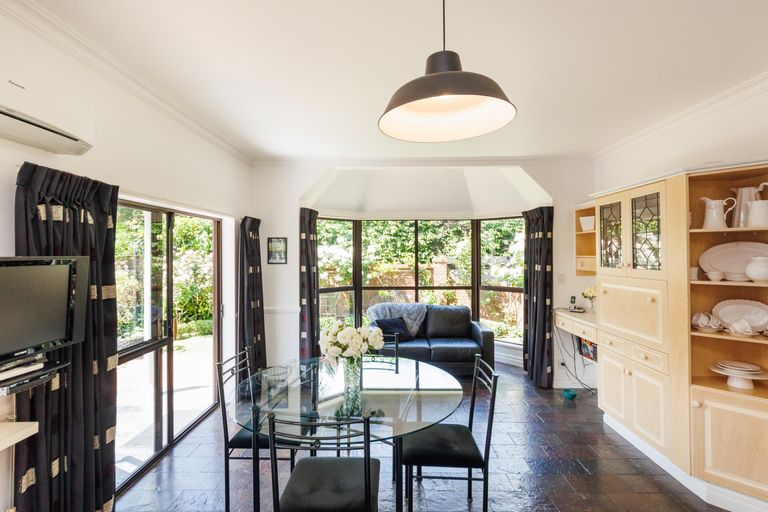 Photo of property in 95 Park Road, West End, Palmerston North, 4410