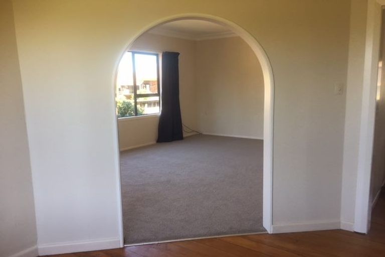 Photo of property in 493b Devonport Road, Tauranga South, Tauranga, 3112