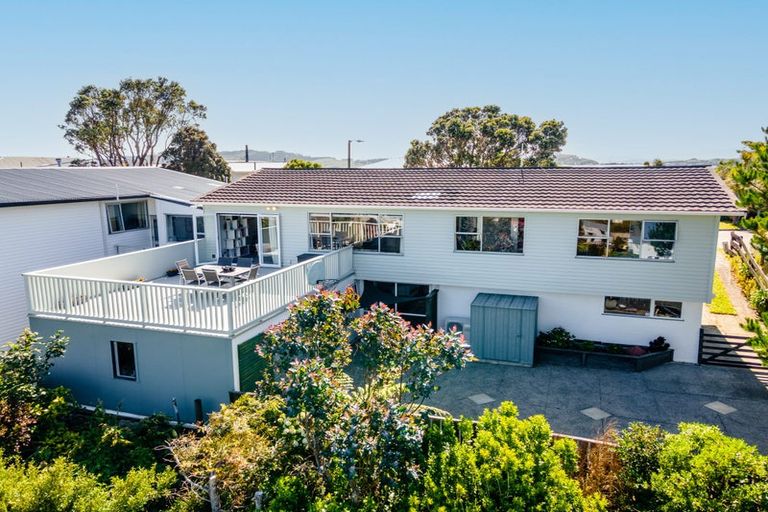 Photo of property in 24 Rossport Street, Johnsonville, Wellington, 6037