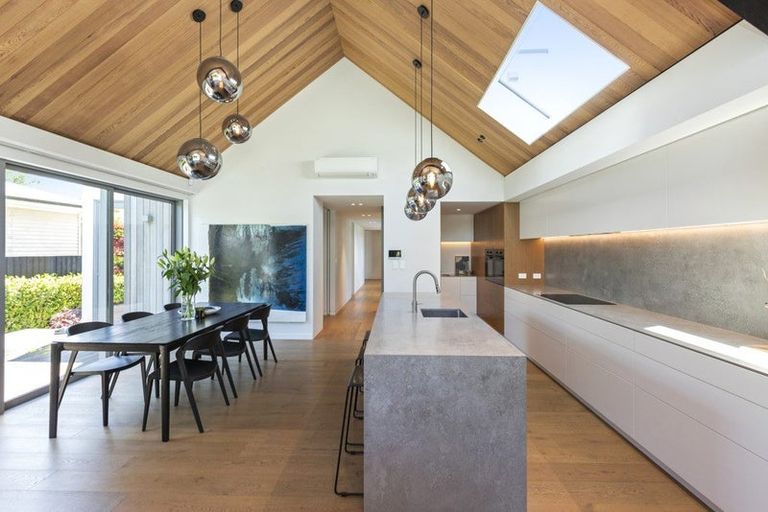 Photo of property in 3 Ngahere Street, Fendalton, Christchurch, 8041