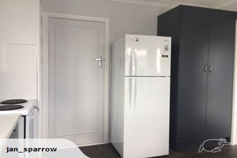 Photo of property in 20 George Street, Levin, 5510