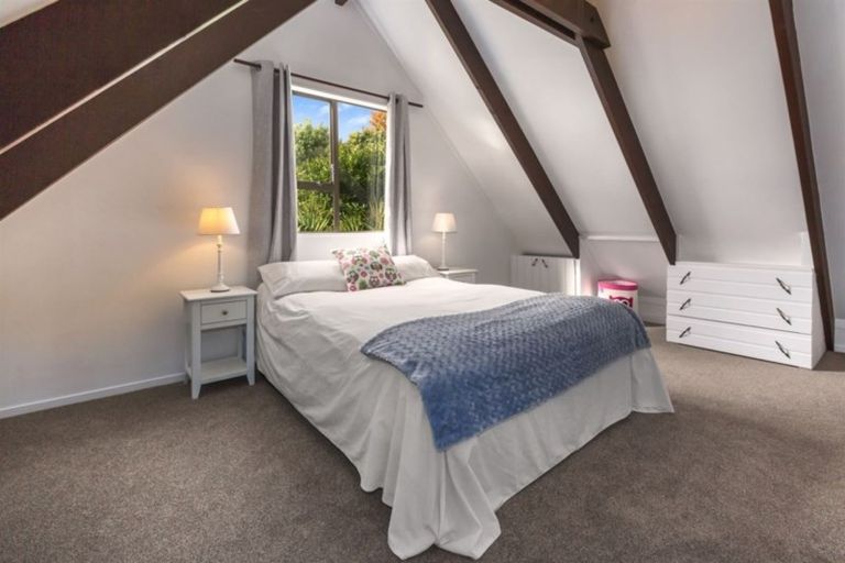 Photo of property in 9 Cleat Street, Whitby, Porirua, 5024