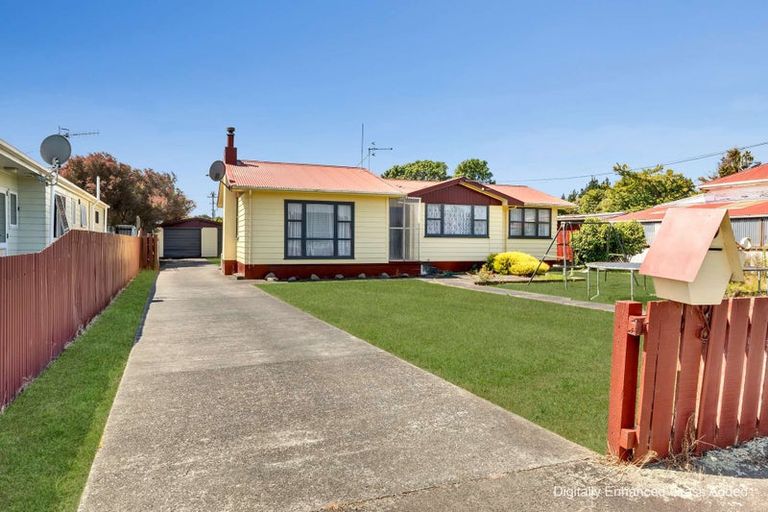 Photo of property in 5 Lambert Street, Marton, 4710