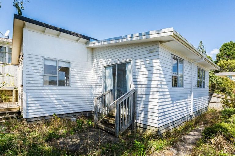 Photo of property in 37a Bedford Street, Cannons Creek, Porirua, 5024