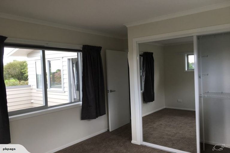 Photo of property in 21 Highland Avenue, Titirangi, Auckland, 0604