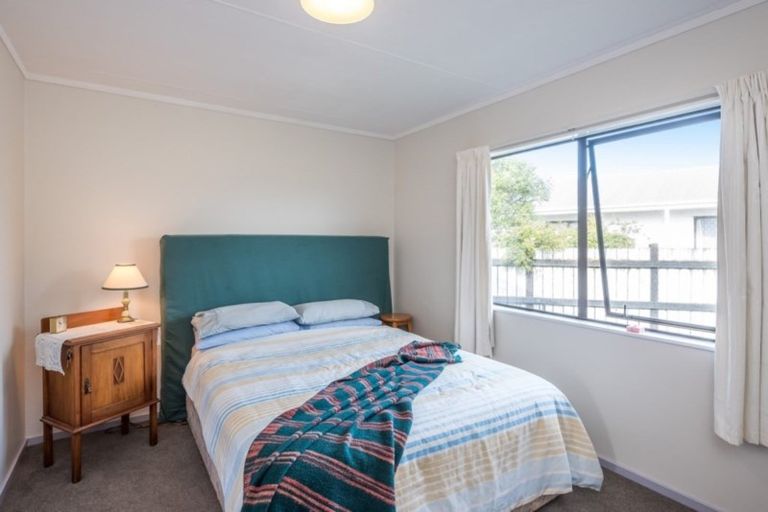 Photo of property in 8 Dennis Taylor Court, Paraparaumu, 5032