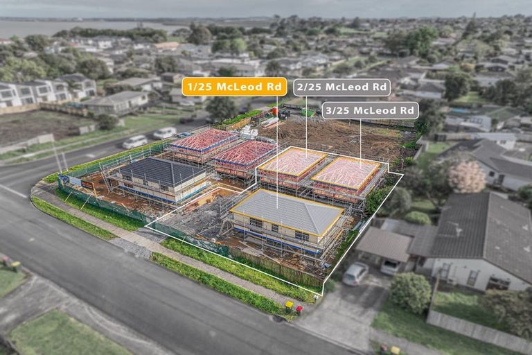 Photo of property in 1/25 Mcleod Road, Weymouth, Auckland, 2103