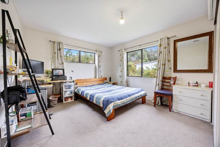 Photo of property in 48a Brains Road, Kelston, Auckland, 0602