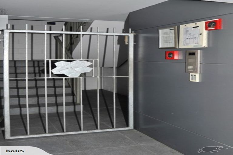 Photo of property in 2/65 Carlton Mill Road, Merivale, Christchurch, 8014