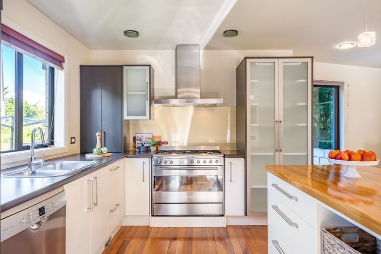 Photo of property in 24 Dominion Park Street, Johnsonville, Wellington, 6037