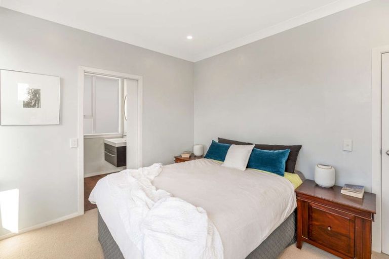 Photo of property in 186 Bath Street, Levin, 5510