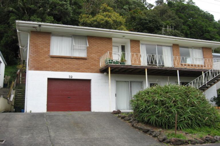 Photo of property in 19 Waiwera Place, Waiwera, Orewa, 0994