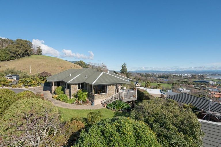 Photo of property in 18 Clairmont Heights, Stoke, Nelson, 7011