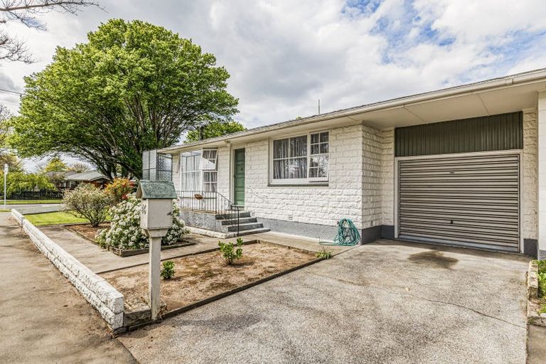 Photo of property in 2/46 Dee Street, St Albans, Christchurch, 8014