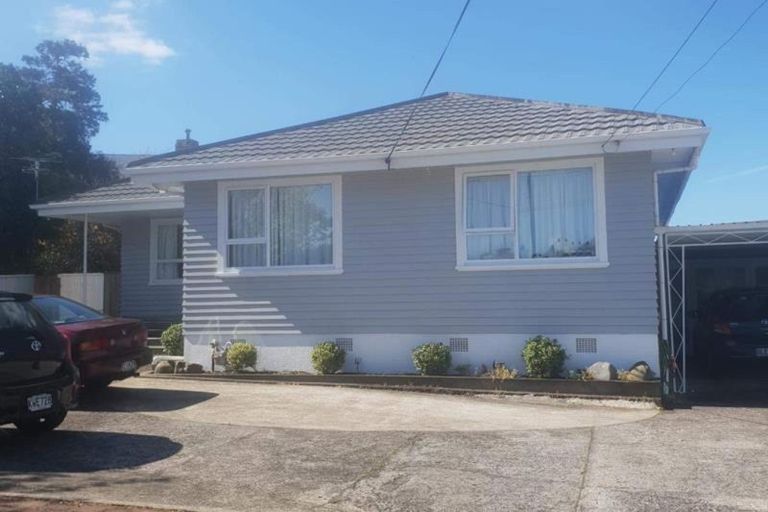 Photo of property in 27 Trafalgar Street, Westown, New Plymouth, 4310
