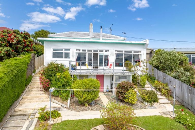 Photo of property in 121 Larnach Road, Vauxhall, Dunedin, 9013