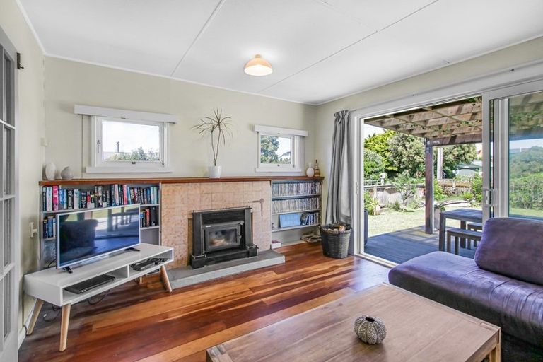 Photo of property in 86 Rua Avenue, Waitarere Beach, Levin, 5510