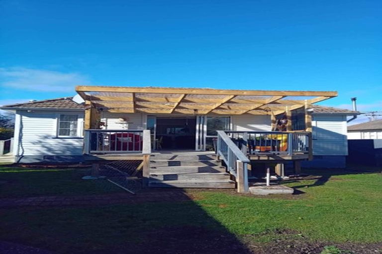 Photo of property in 24 Johnson Street, Milton, 9220