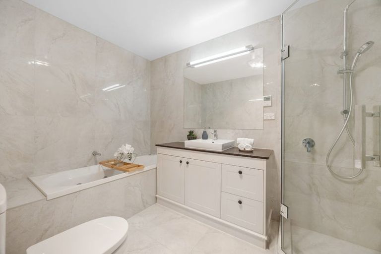 Photo of property in 5 Creggan Crescent, Flat Bush, Auckland, 2019