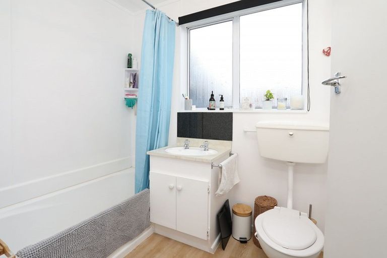 Photo of property in 54 Wye Street, Newfield, Invercargill, 9812