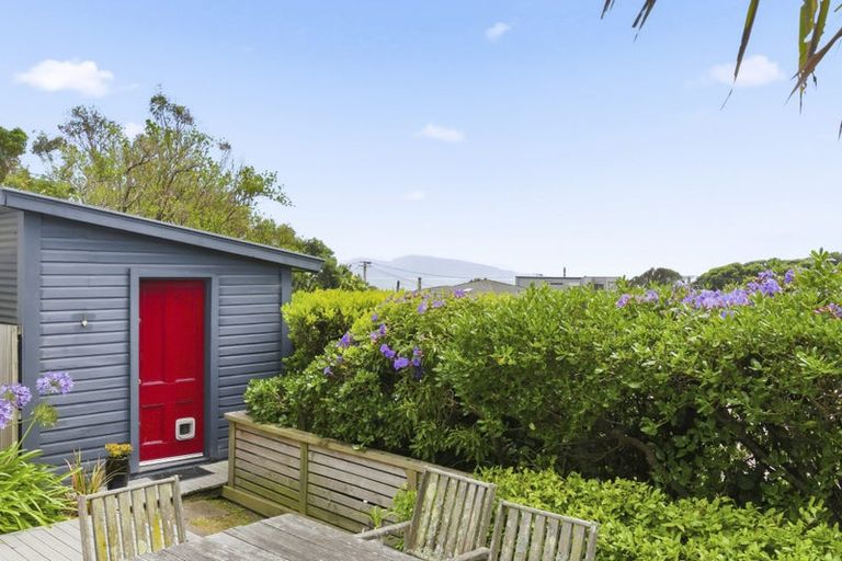 Photo of property in 5a Paneta Street, Paekakariki, 5034