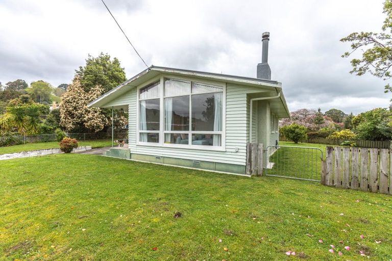 Photo of property in 1 Fairview Terrace, Paeroa, 3600