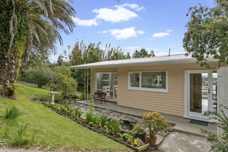 Photo of property in 141a Glengarry Road, Glen Eden, Auckland, 0602
